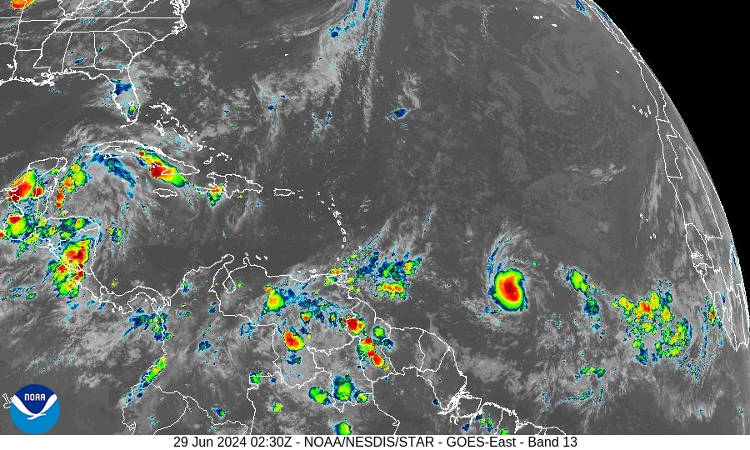 95L/Beryl GOES-East image 10:30pm EDT